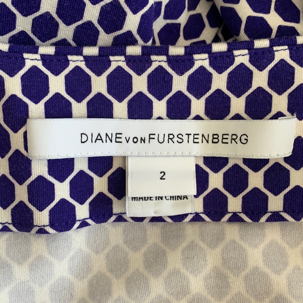 DVF Wrap Dress - Picture 4 of 8